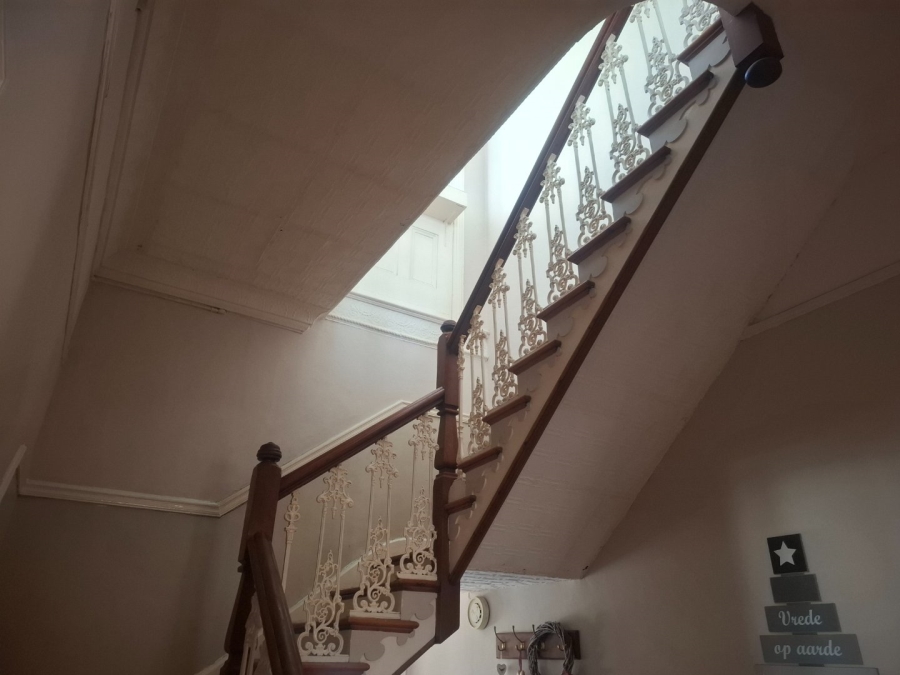 5 Bedroom Property for Sale in Kroonstad Central Free State